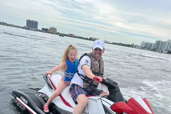Small-Group 30 minutes Jet Ski Ride in Miami Beach - Second Medium