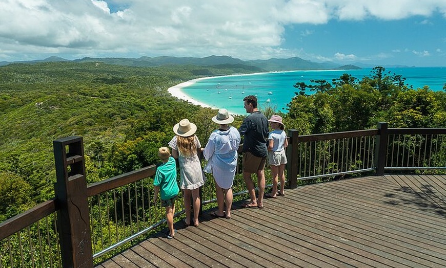 Image 3: Whitehaven Beach Morning or Afternoon Tour