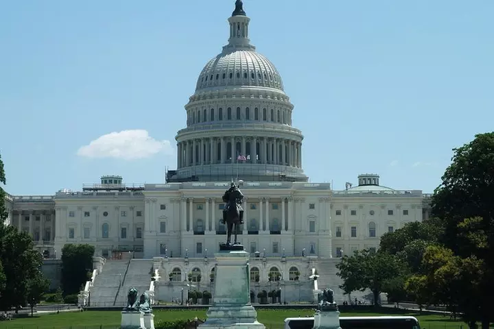 DC Bus Tour with 10+ Stops & Potomac Cruise, Optional US Capitol