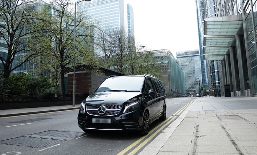 Image 5: Central London Luxury Senzati Jet Class for a Day