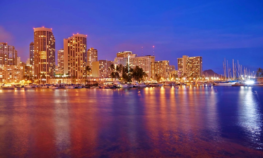 Image 14: ✈ HAWAÏ | Honolulu - Prince Waikiki 4* - Piscine à débordement