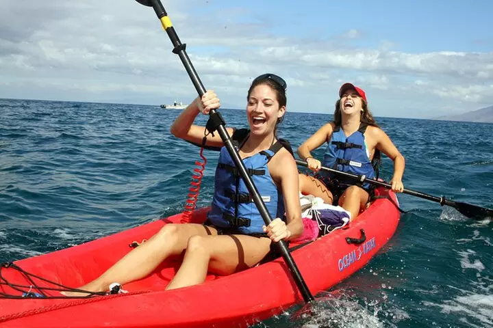 Maui South Shore Premier Kayak and Snorkel Tour from Makena Beach
