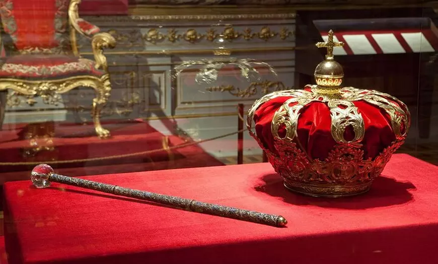 Image 7: Tour Guiado al Palacio Real De Madrid
