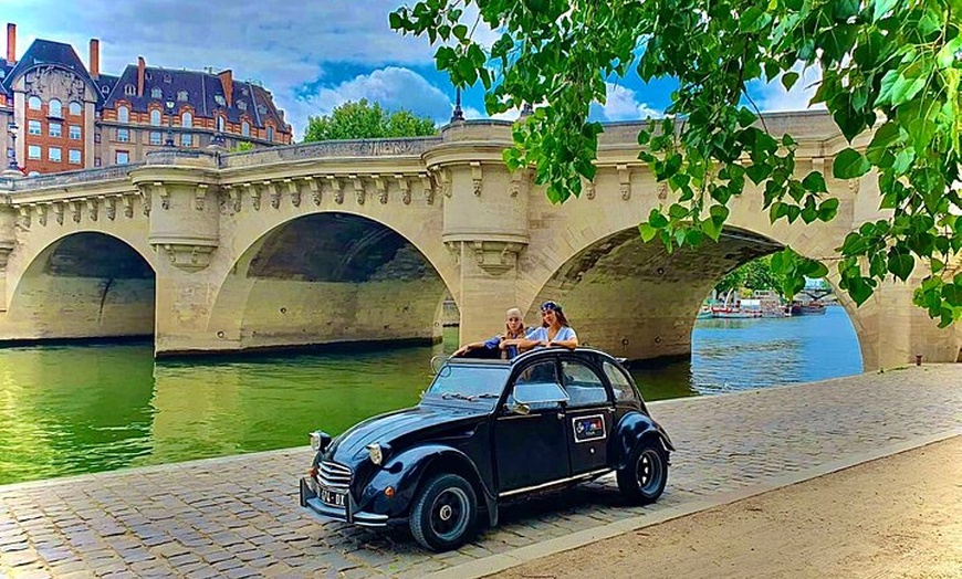 Image 18: Balade Privée en Citroën 2CV à Paris - 2h