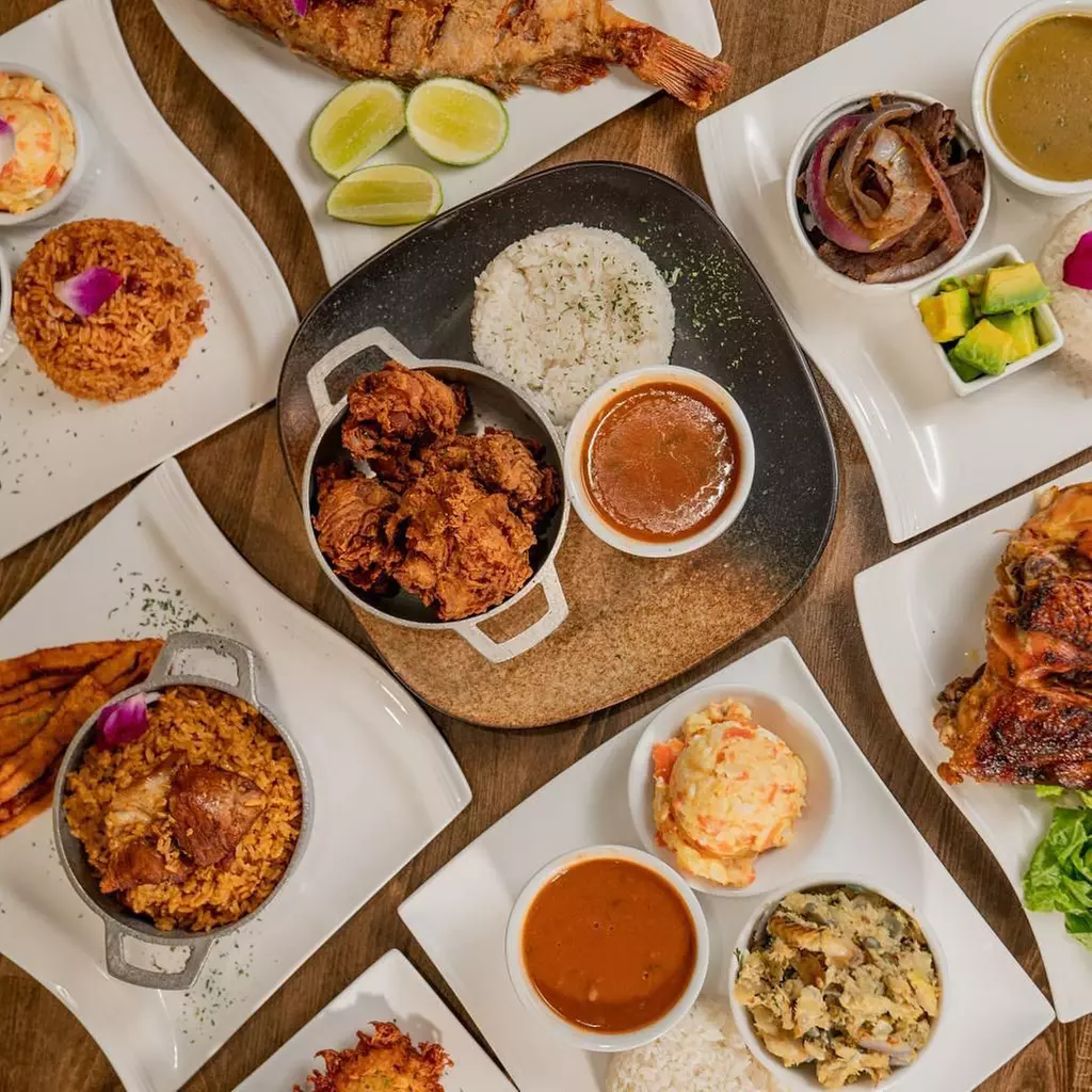 5% Cash Back at Blue Lounge & Grill