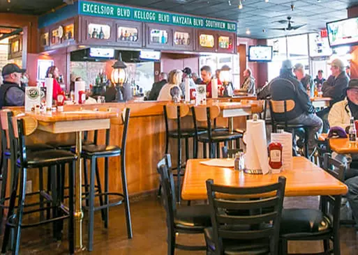 5% Cash Back at Blvd Bar & Grille