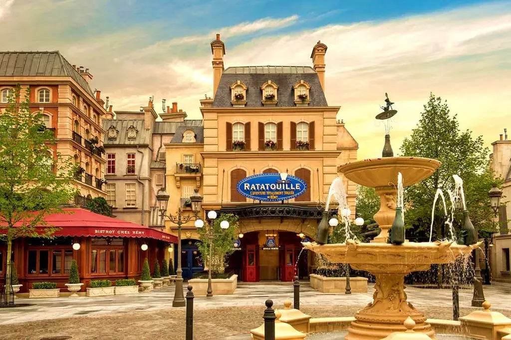 ✈ ÎLE-DE-FRANCE | Marne-la-Vallée - B&B Hotel Disneyland Paris 2*, ...