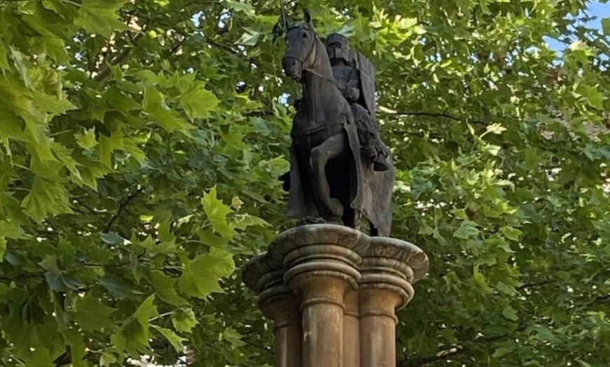 Image 2: Medieval London Self-Guided Tour for Kids and Families in English