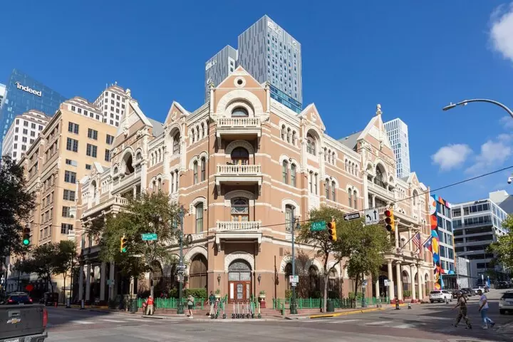 Austin's Treasures: A Heroic Downtown Discovery Walk - Second Medium