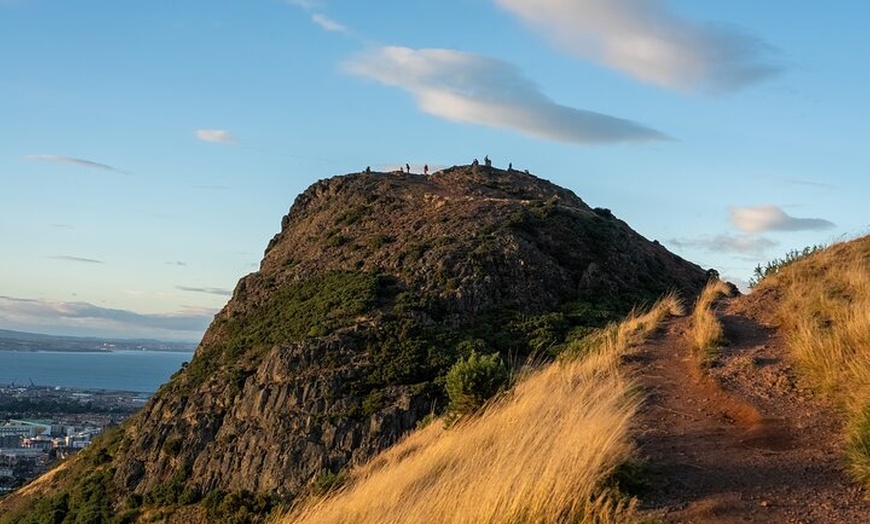 Image 9: Arthur's Seat Sunset Hike with Mountain Guide