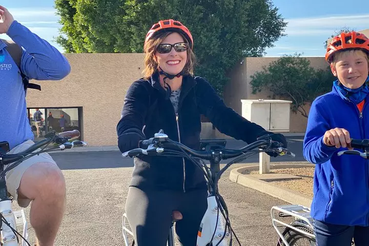 Scottsdale & McCormick Ranch E-Bike Tour - 2 Hours