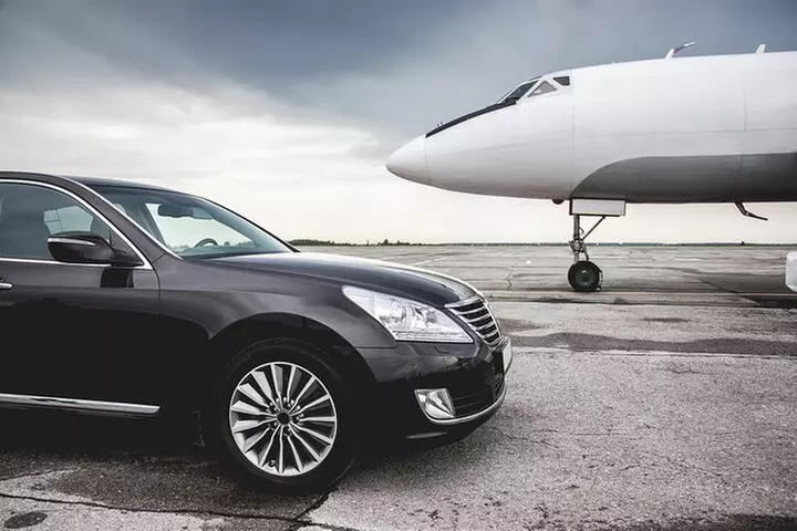 Private transfer To or Form Bethesda and Ronald Reagan Airport