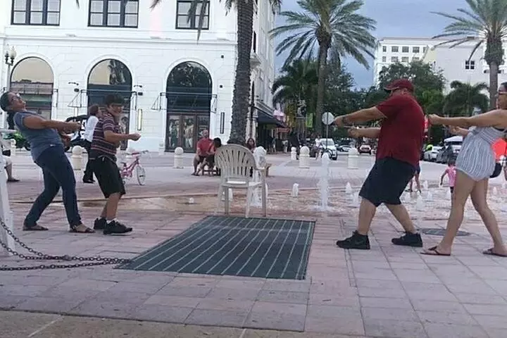 Unique Scavenger Hunt Experience in Tampa by Crazy Dash