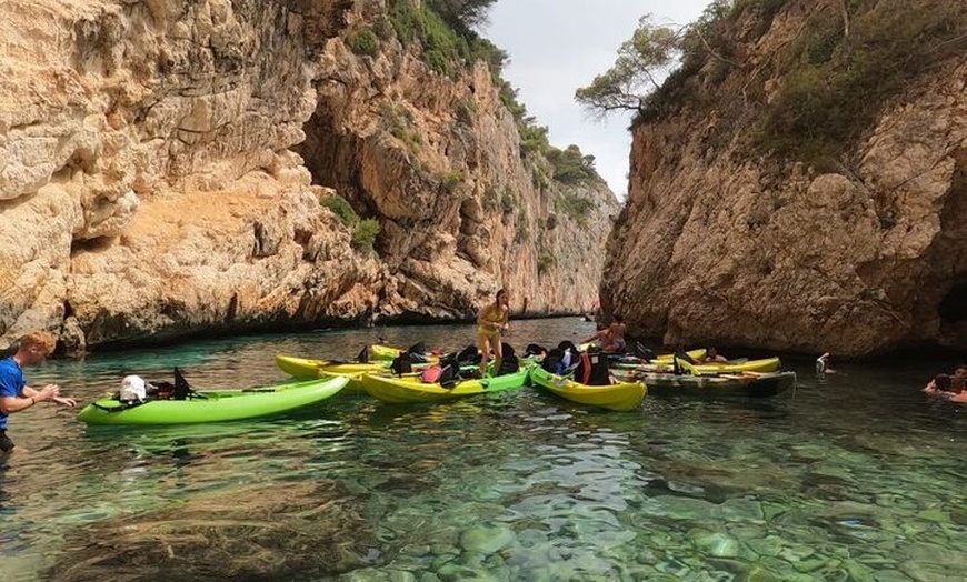 Image 3: Excursión en kayak en Jávea ,Cala Granadella ( Esnórquel) Caló,llop...