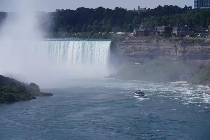 2-Day Niagara Falls USA Tour from Boston