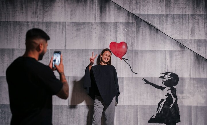 Image 2: Entrada Museo Banksy Madrid