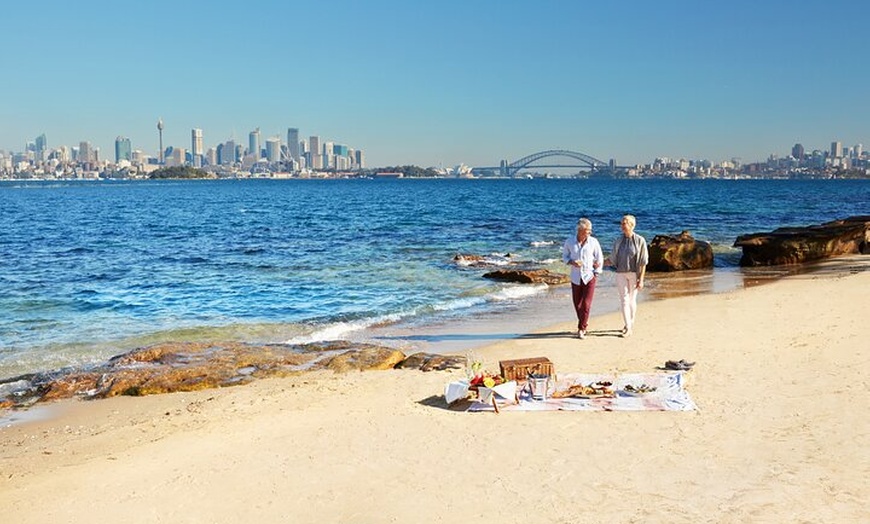 Image 6: Sydney Harbour 2-Day Hop On Hop Off Cruise with Taronga Zoo entry