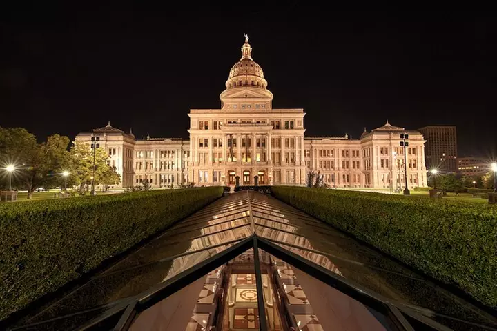 The Ghosts of Austin Walking Tour