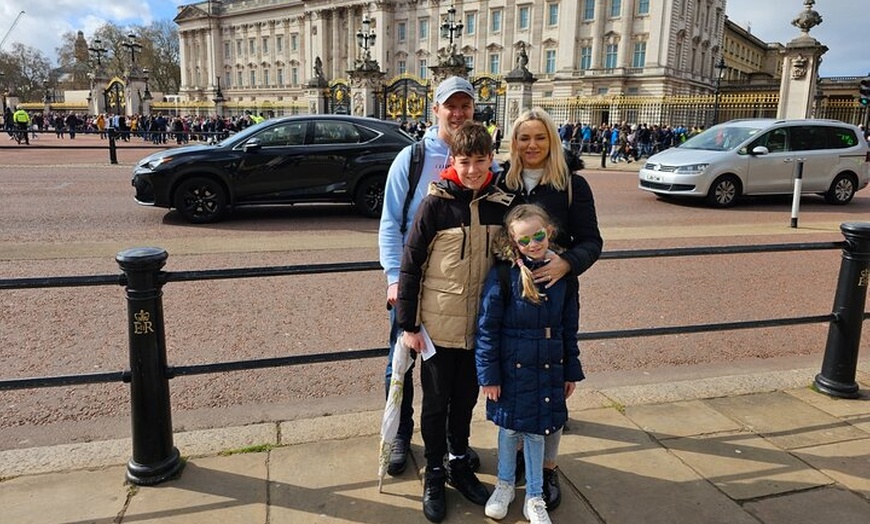 Image 2: Changing of the Guard Experience