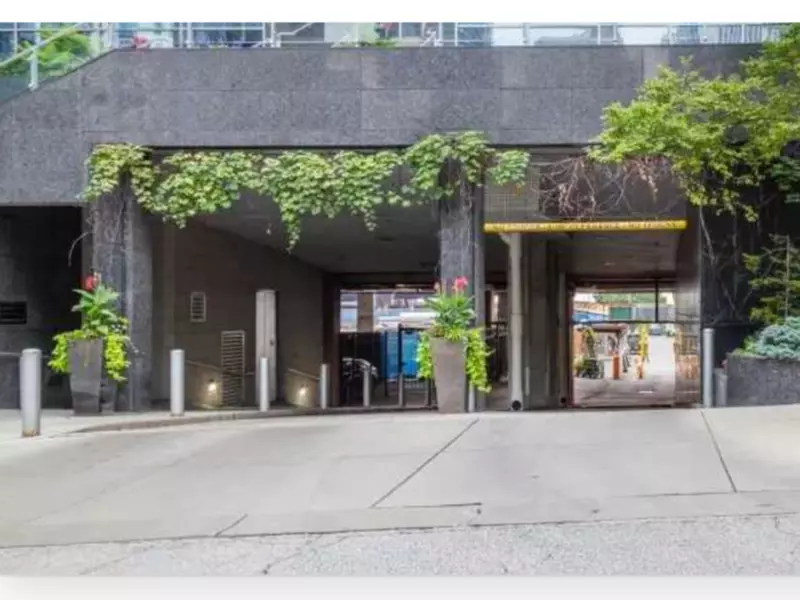 Parking at Field Harbor Garage