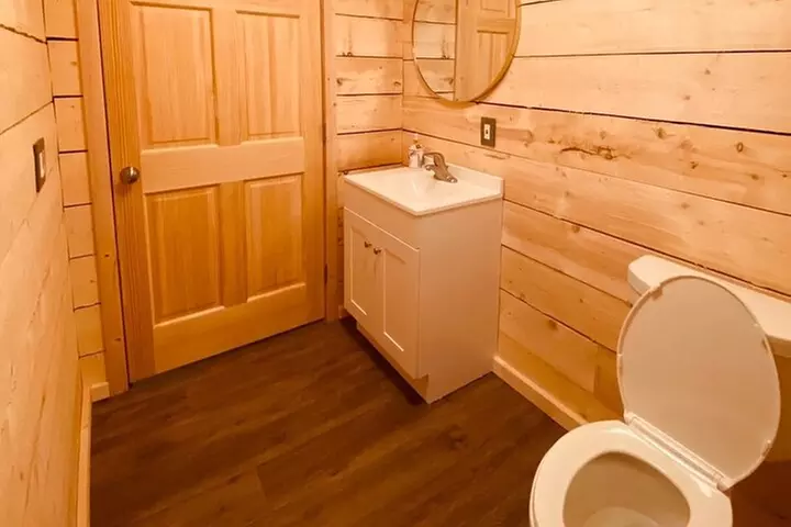 Best Alaskan Cabin Aurora Viewing with Photography @Aurora Camp