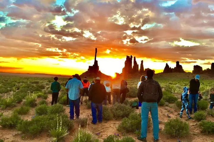 Sunrise Tour of Monument Valley