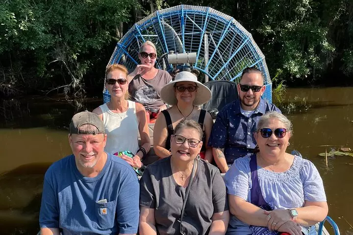 Airboat Swamp and Destrehan Plantation Tour from New Orleans