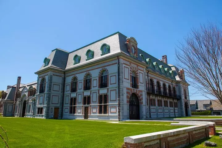 Scenic Newport, RI Self-Guided Driving Audio Tour