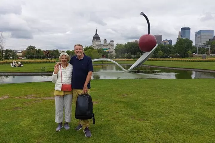Minneapolis Walking Art Tour - Heart of Downtown