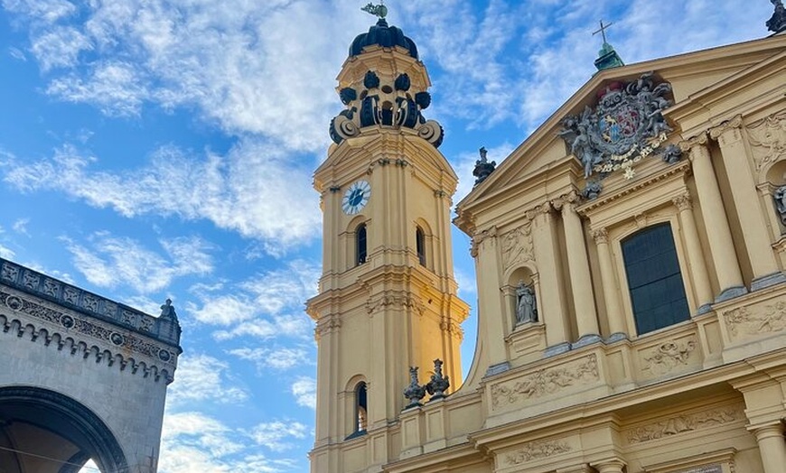 Image 10: Münchner Altstadtführung mit 10 + bayerischen Spezialitäten