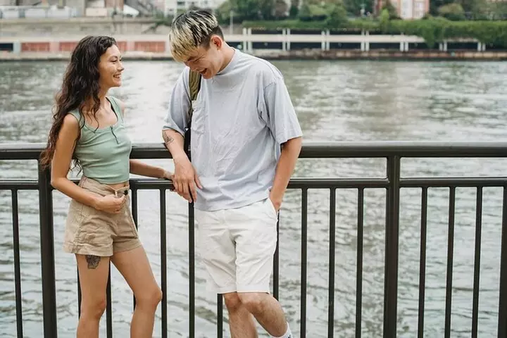 Love in the City of Roses: Romantic Tour in Portland - Second Medium