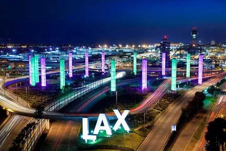 Los Angeles International Airport (LAX) Hotel Shuttle - Primary Image