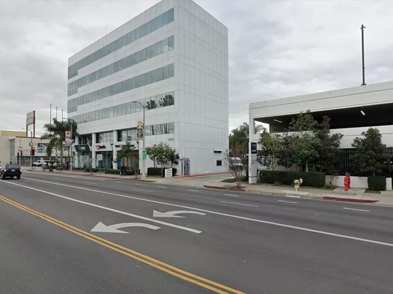 Parking at 14500 Roscoe Blvd. Garage - Primary Image