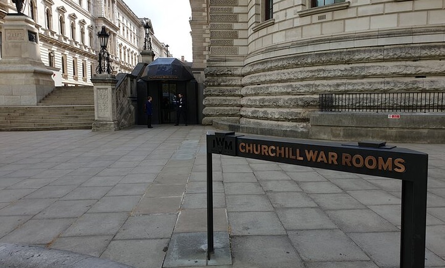 Image 7: Palaces, Parliament & Power: A Walking Tour of London's Royal City