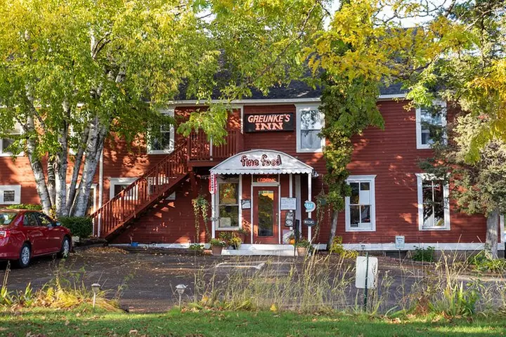 Bayfield's famous ghosts selfguided audio walk tour w/emf reader