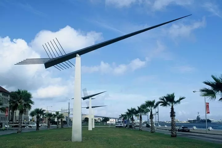 A Spectacular Scavenger Hunt: Sparkling City by the Sea