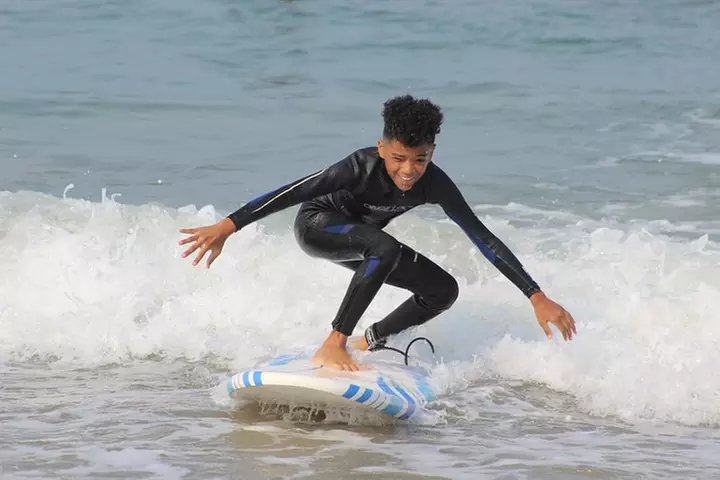 Shared 2 Hour Small Group Surf Lesson in Santa Monica