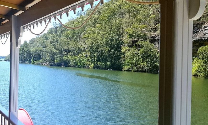 Image 8: Morning in the Gorge Cruise