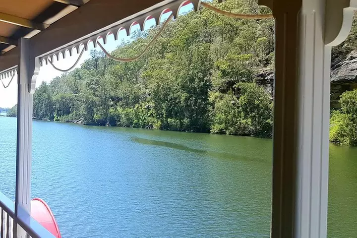 Morning Paddlewheeler Cruise in the Gorge