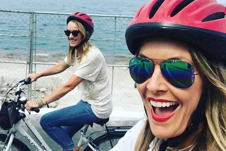 Bike Tour of Chicago's Lakefront Neighborhoods