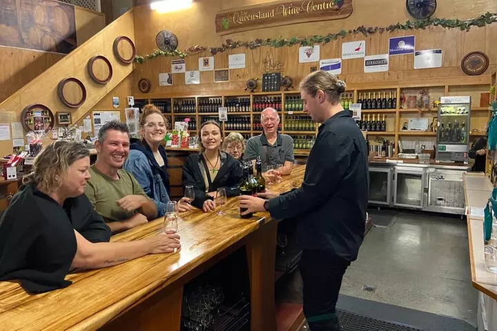 Mount Tamborine Deluxe Wine Tasting with Two Course Lunch