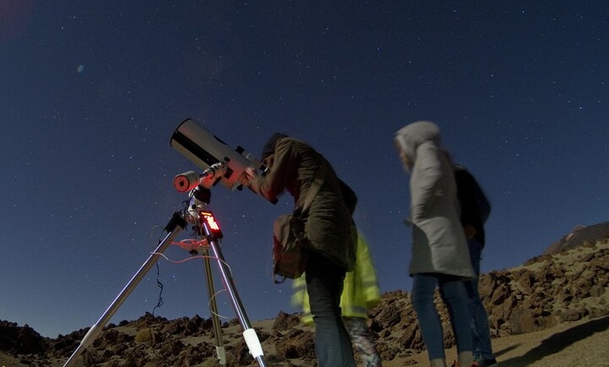 Image 4: A la luz de la luna