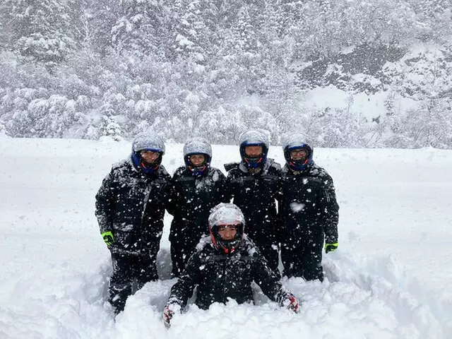 Snowmobile Classic Tour in Kenai Fjords National Park