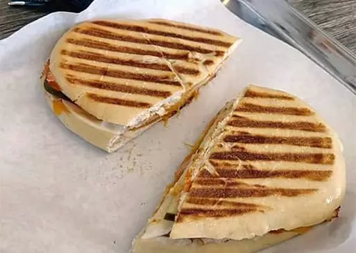 5% Cash Back at Slam Dunk Sandwiches