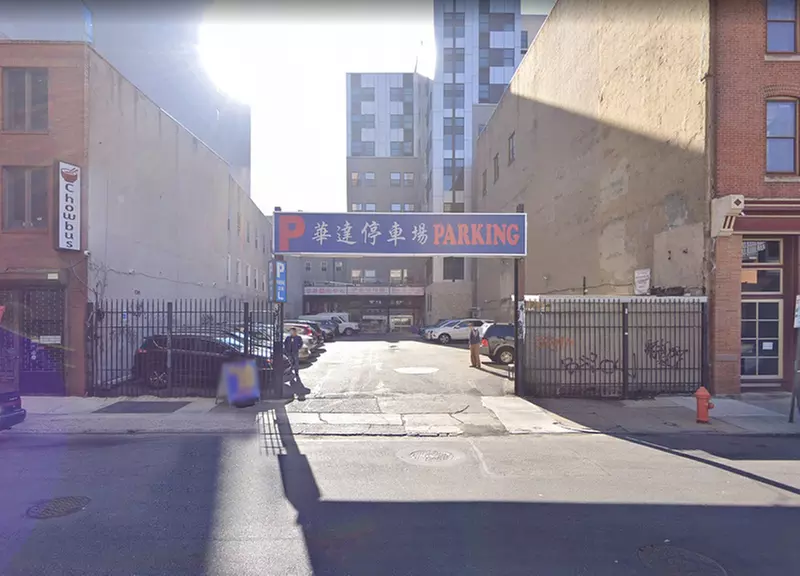 Parking at 916 Cherry St. Lot