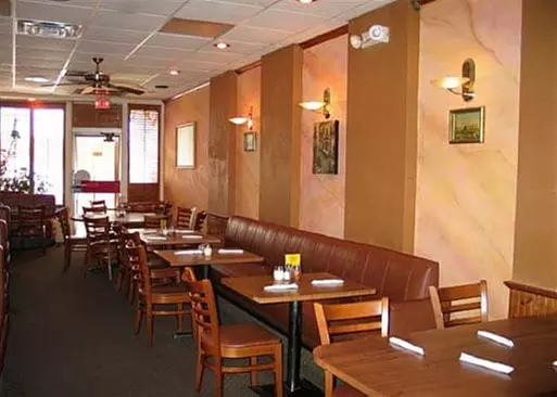 5% Cash Back at Vito's Restaurant And Pizzeria