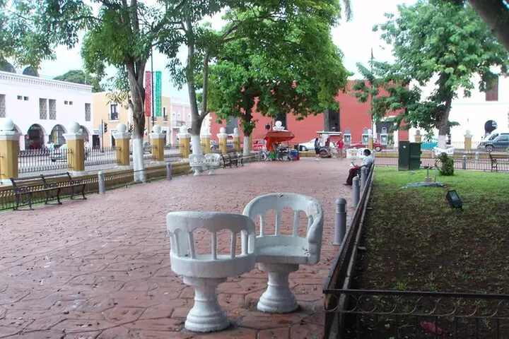 Chichen Itza Ruins, Cenote Ikkil & Hubiku, Valladolid and Buffet