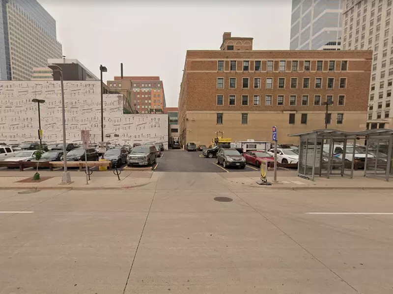 Parking at 900 Marquette Lot