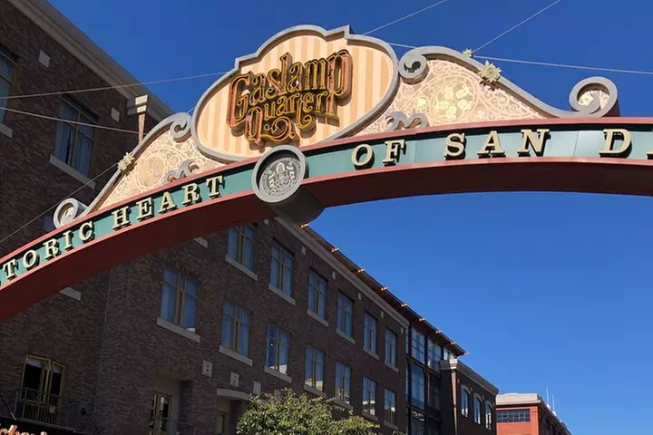 San Diego Gaslamp Food Tour with 6 Modern Californian Tastings