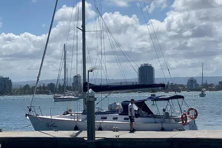 Gold Coast 2 hour Sunset Sailing Cruise with Drinks&Tasting Plate